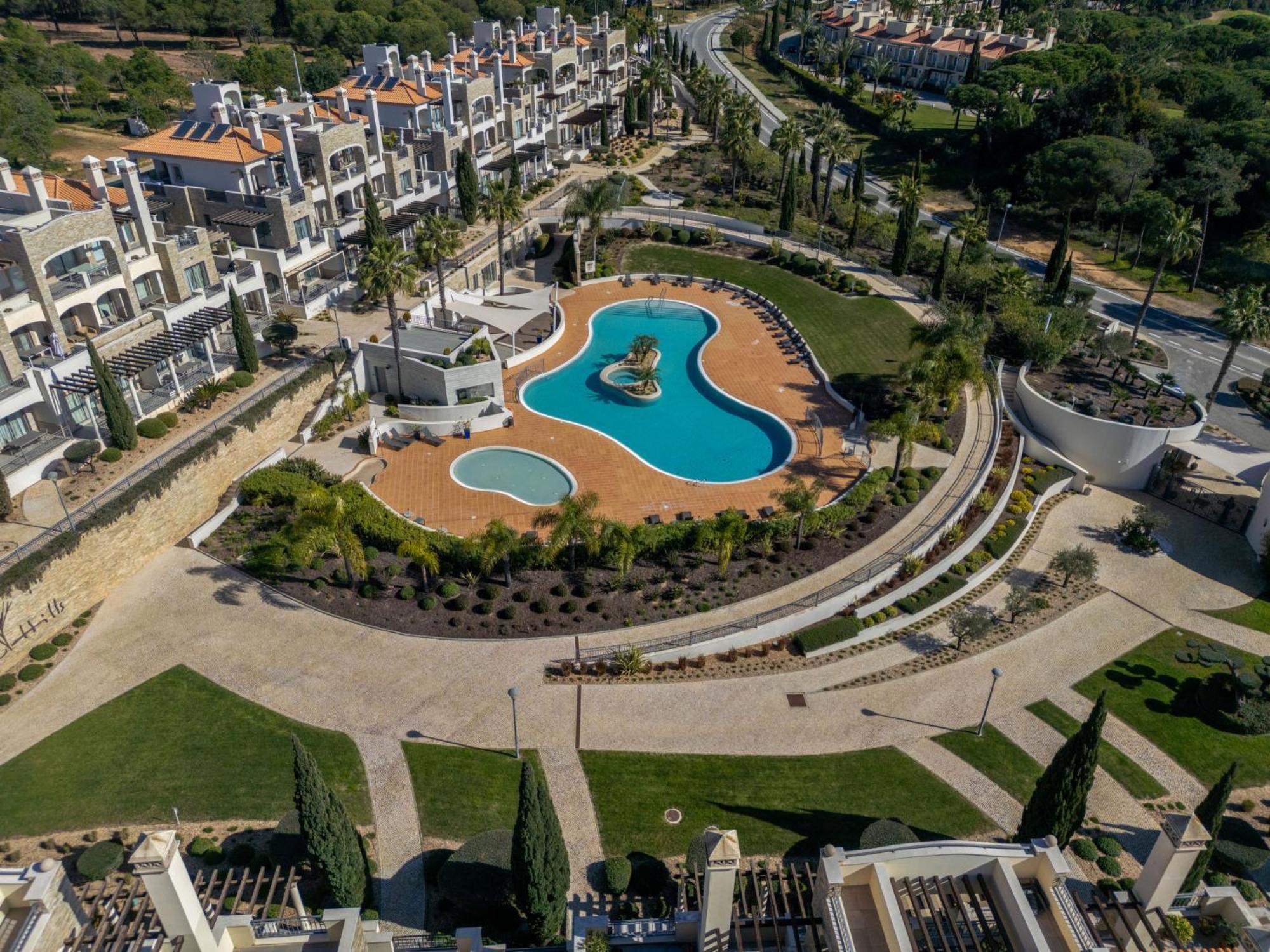 Apartment Pine Hills Ametista By Interhome ヴィラモウラ エクステリア 写真